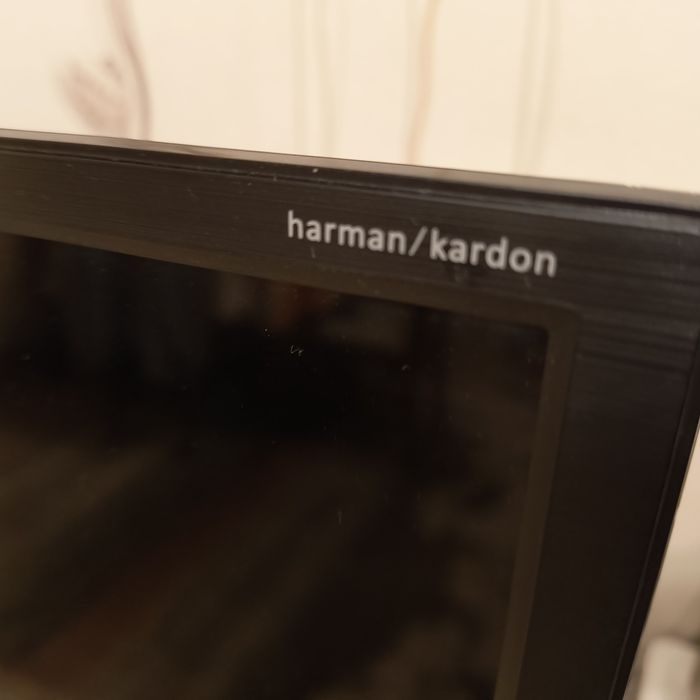 Телевизор Sharp Harman Kardon