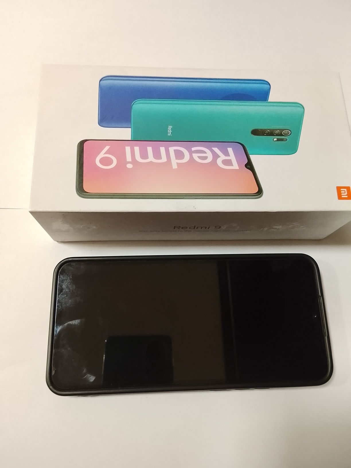 Redmi 9 4/64 GB Редми 9 4/64 продается телефон sotiladi telefon сотила
