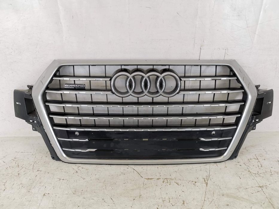 Радиаторна решетка Ауди Кю7 / Audi Q7 4M [фейслифт] [ - ] Оригинална