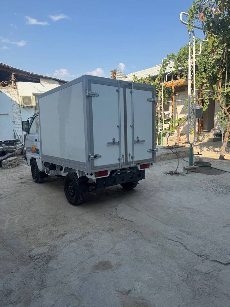 Labo Refrigerator 2021 Korea 76.800 probeg