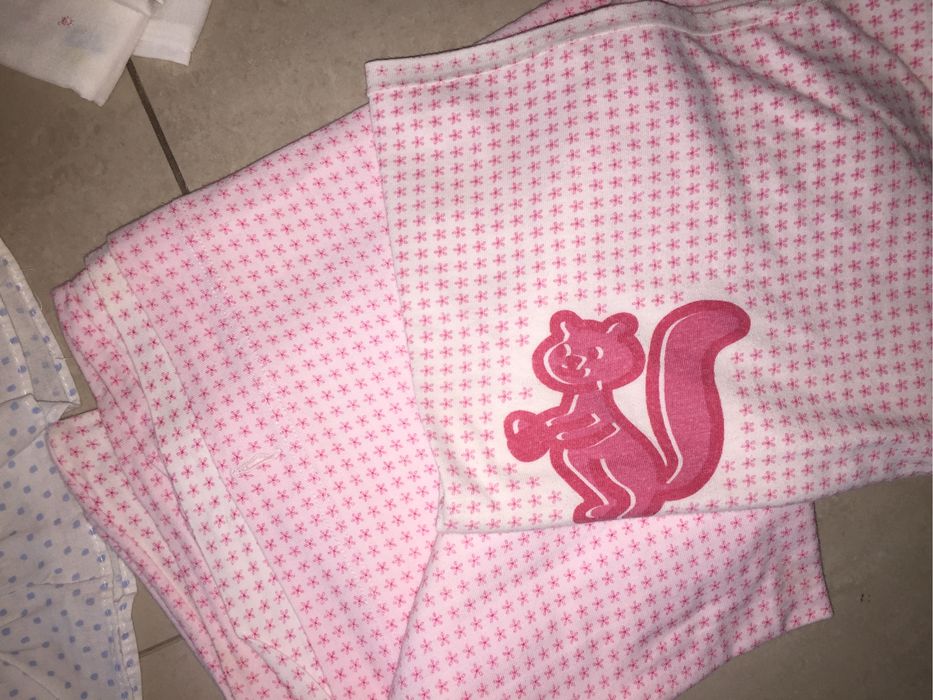 Червени кадифе възглавници Ikea/Камбанка/Disney;завивка/чаршаф бебе