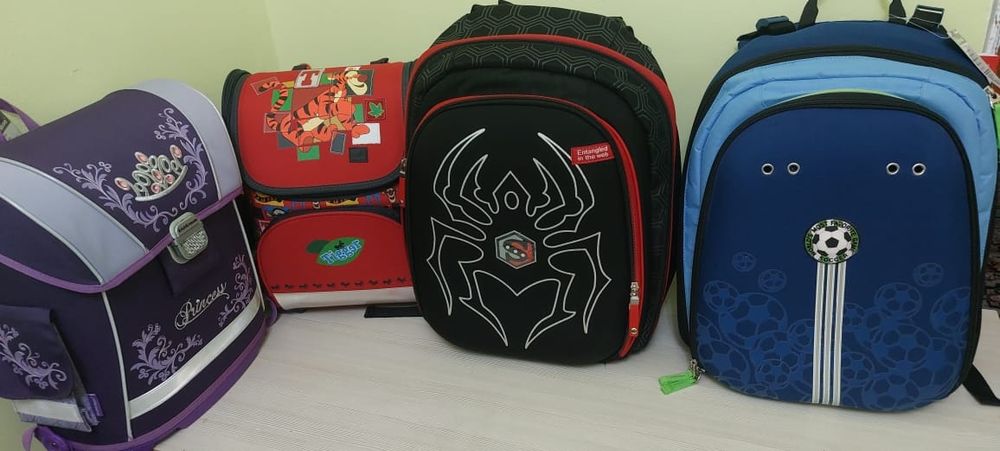 Школьные рюкзаки