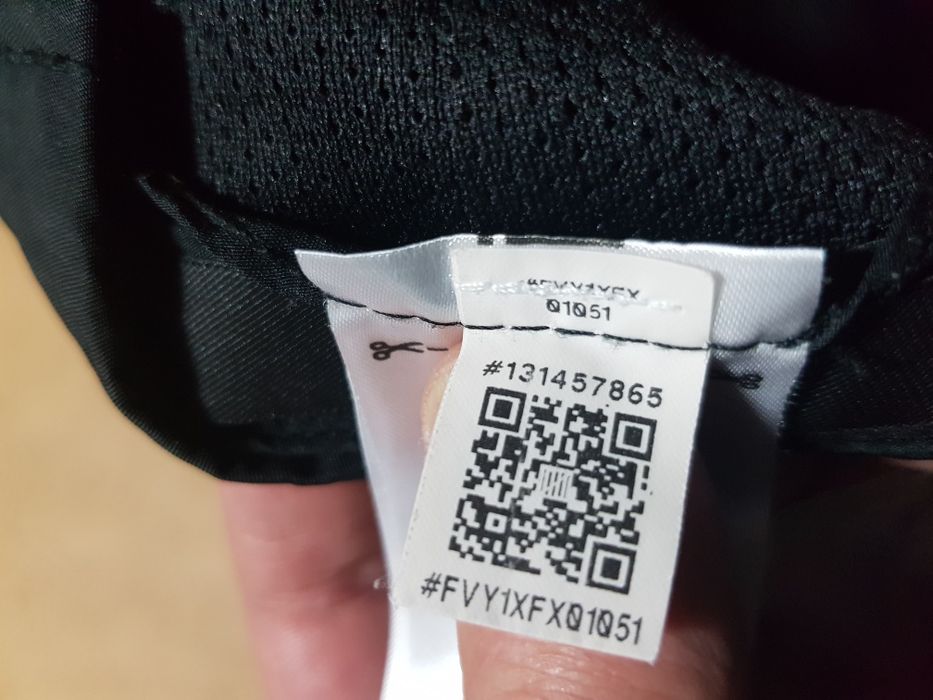 Șapcă y3 nouă impecabila