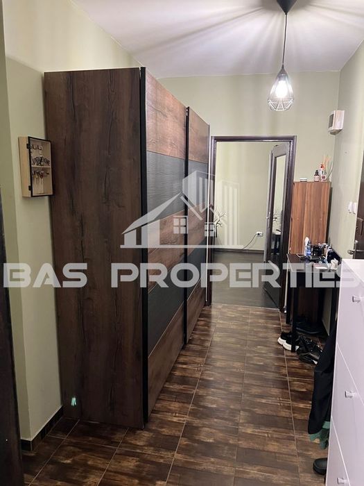 Продава се Тристаен апартамент в София, Надежда 2 - 68 кв.м за 3721 €/кв.м - Снимка #9