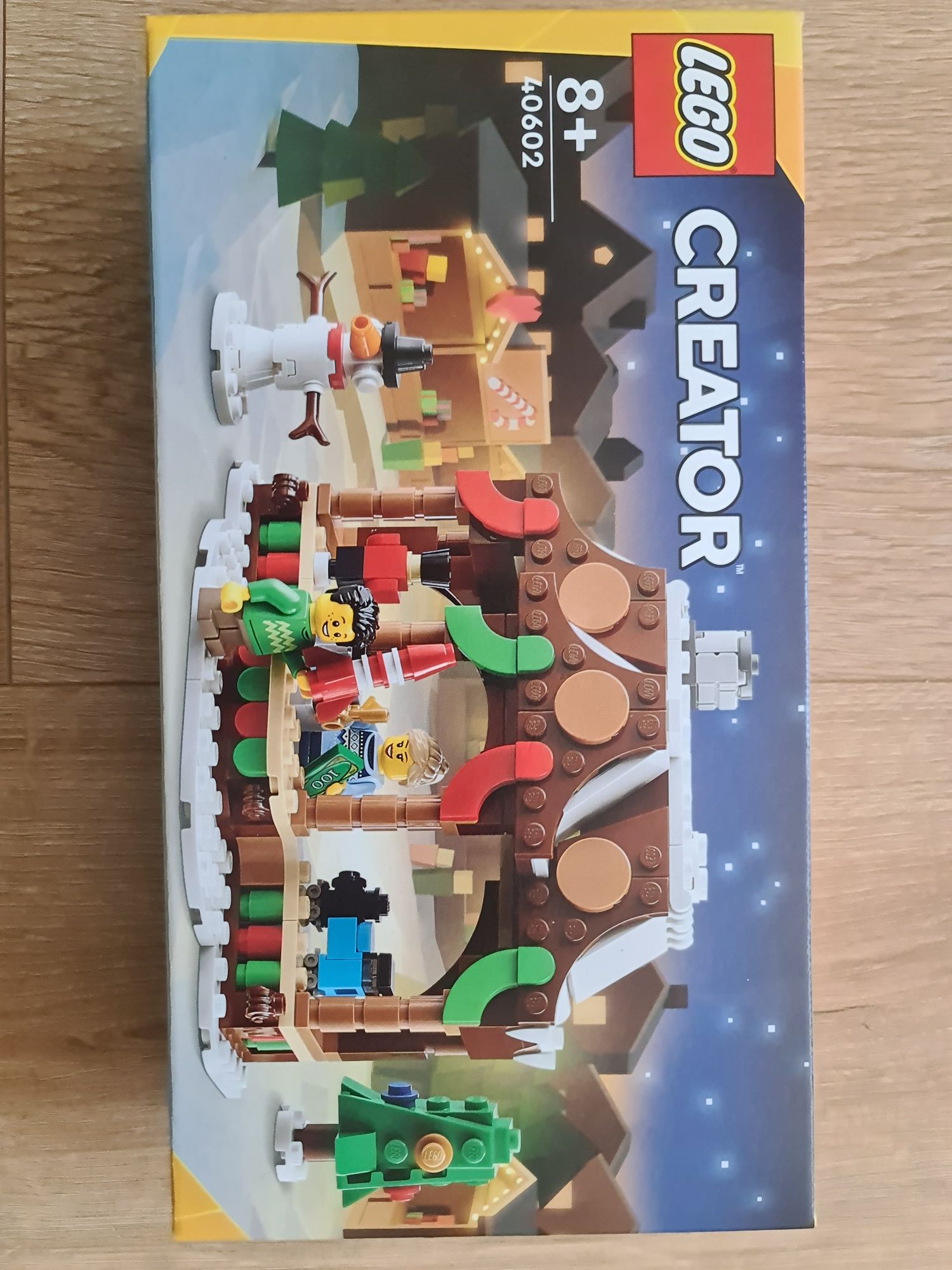 LEGO Creator 40602: Сергия на зимния пазар