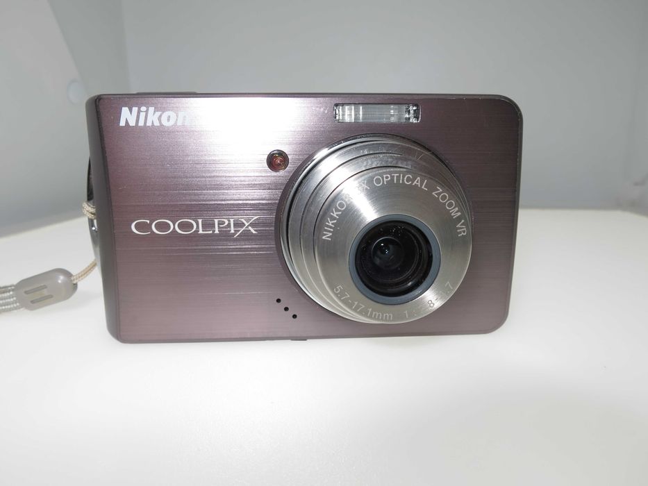 Nikon Coolpix S520 компактен цифров фотоапарат дигитална камера