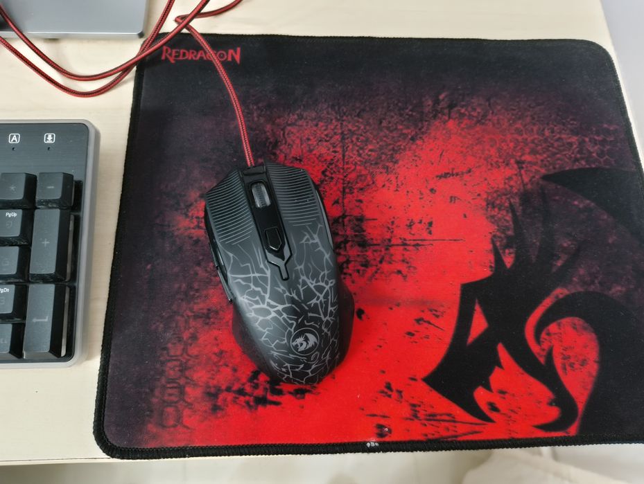 Pachet Desktop gaming, monitor gaming LED, Kit gaming