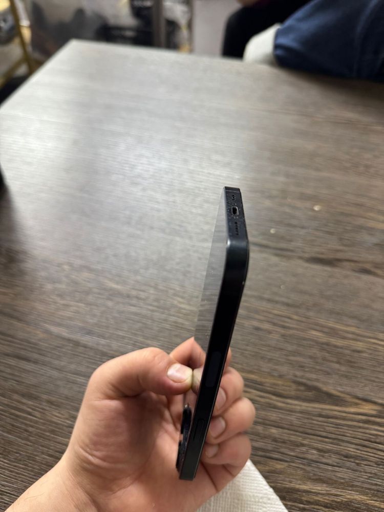 Iphone 13,256gb-90AKB