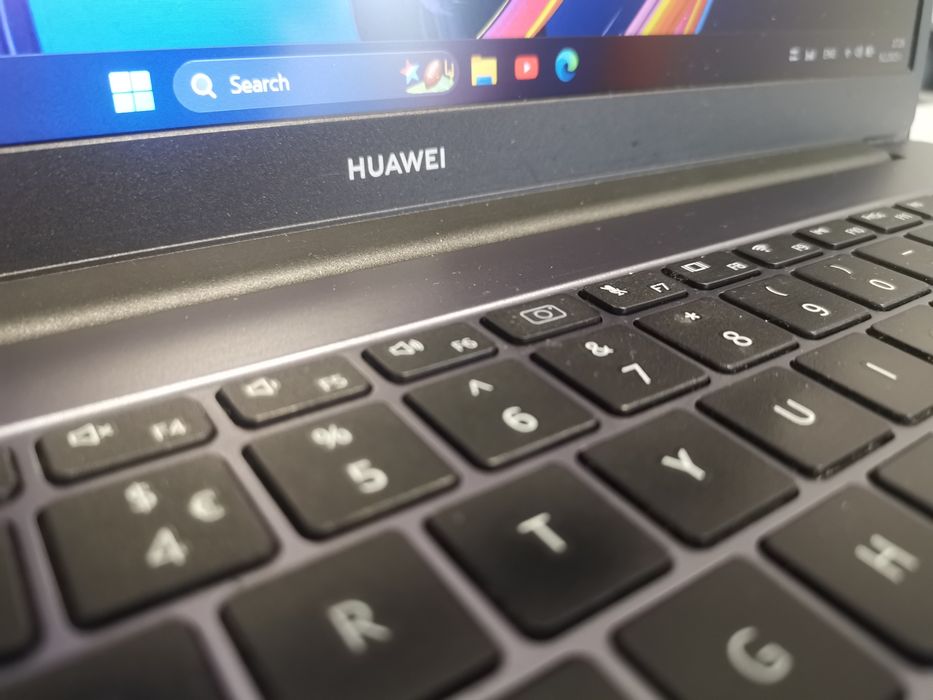 Лаптоп HUAWEI Matebook D15, 15.6" Intel i3, 512GB NVMe, 8GB RAM