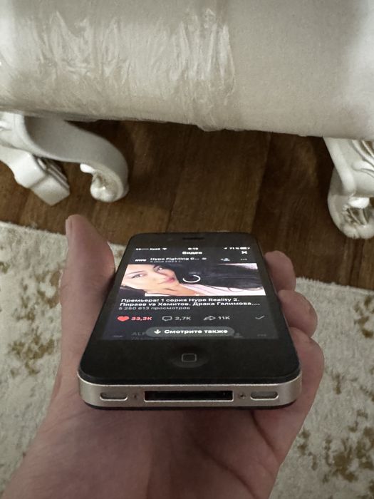 Iphone 4s 32 GB в отличном состоянии