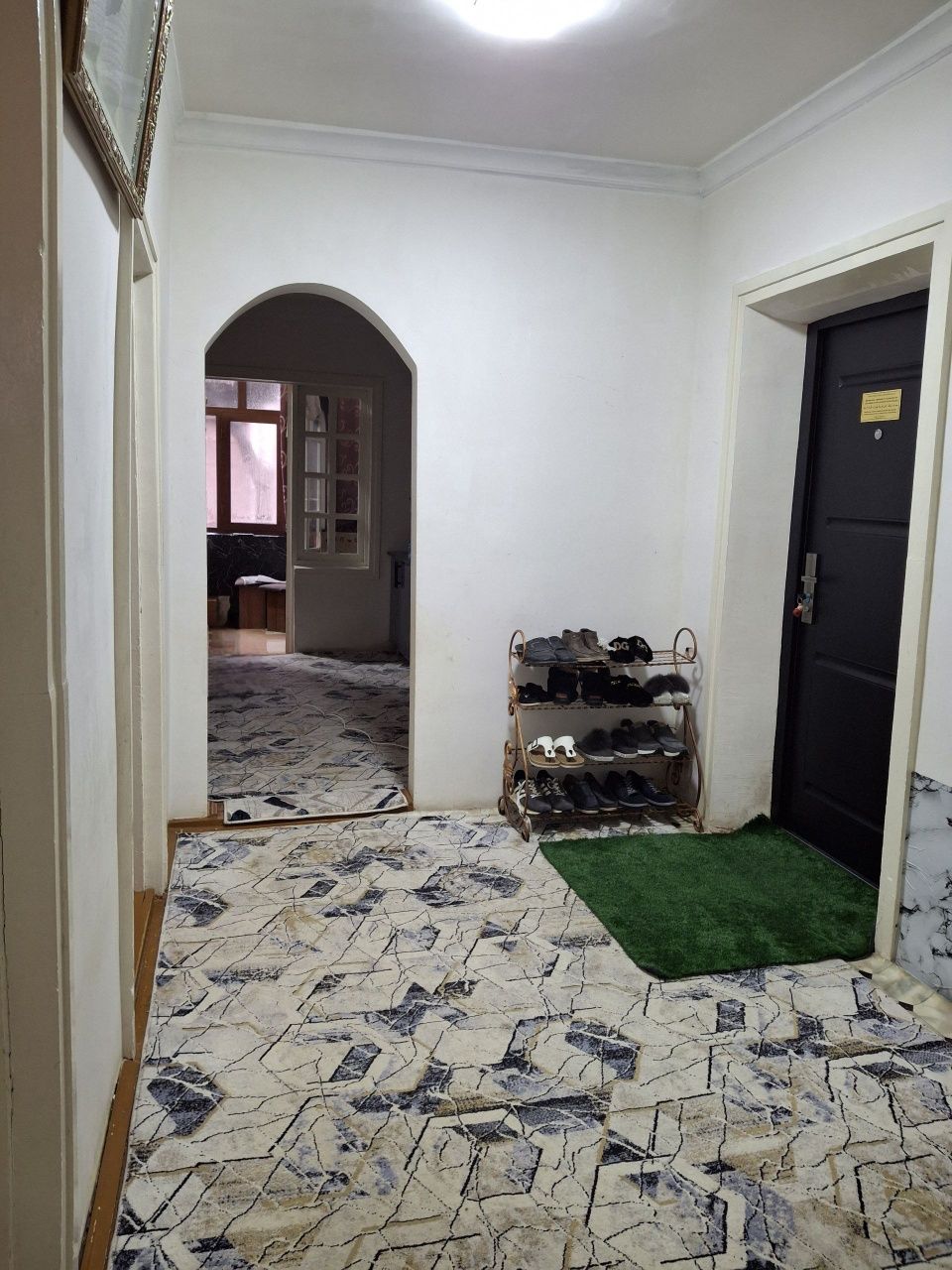 Zudlik bilan uy sotiladi