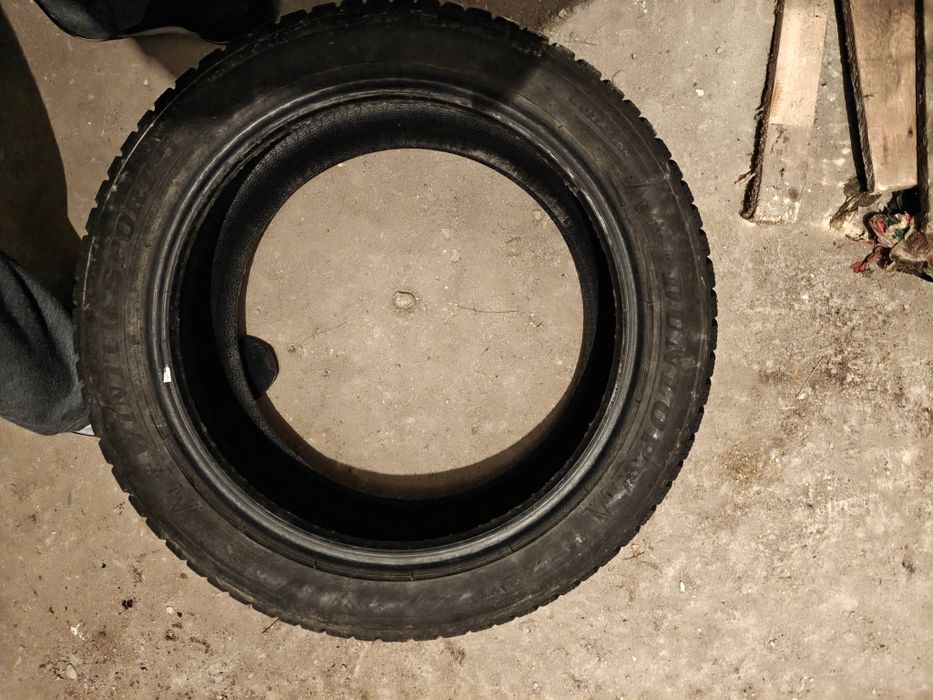 Anvelope iarnă Dunlop 215 50 r17