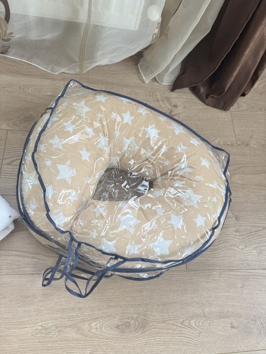 Многофункционална възглавница за кърмене/подпиране