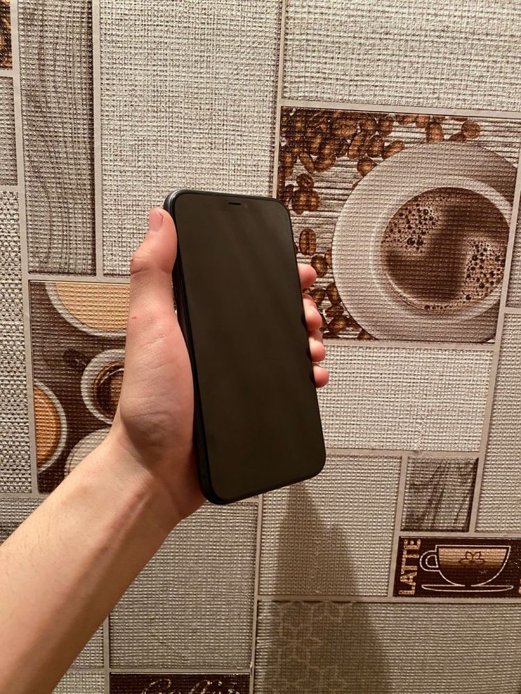 Продается Iphone 11