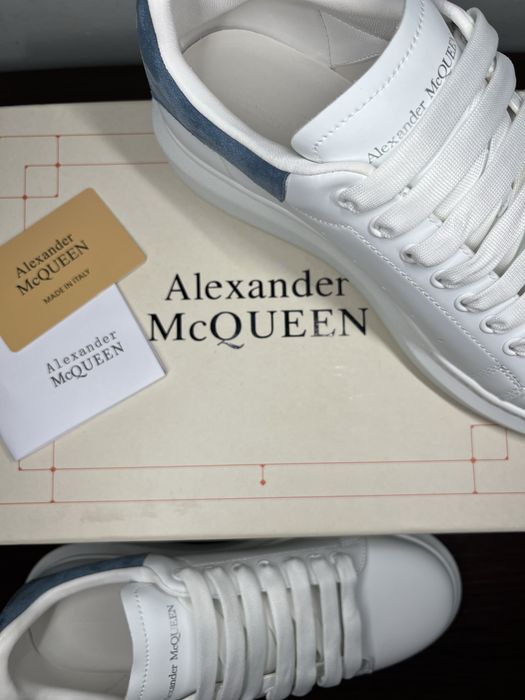 Alexander McQueen /42