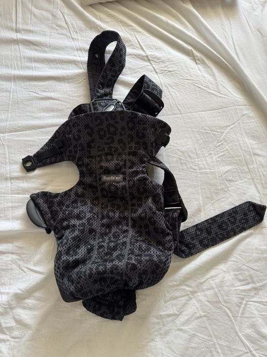 Marsupiu BabyBjorn mini nou