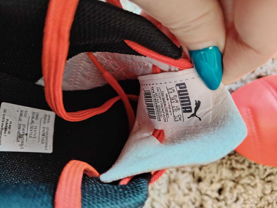 Ghete fotbal , adidasi fotbal Puma Evo Power 4.3, noi , marime 38.5