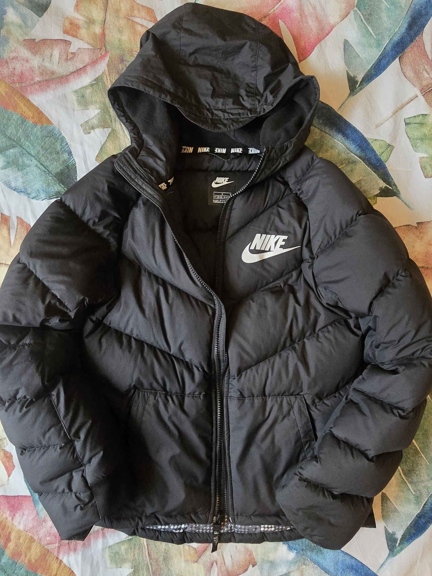 Страхотно яке на Nike