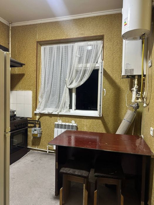 Янги домда 2этажда 2хонали кв срочна 32.000$га сотилади