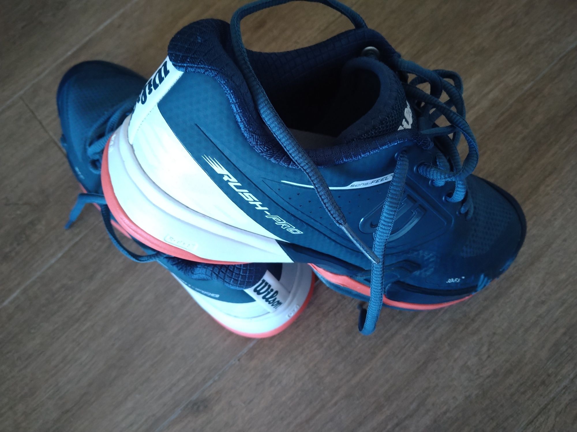 Pantofi sport nou