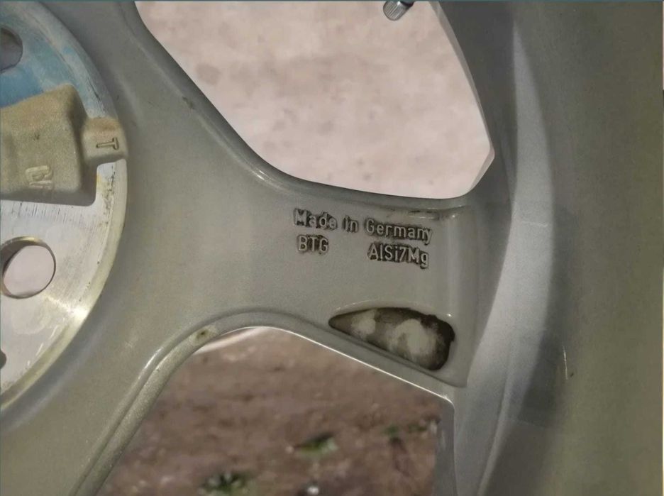 AUDI A3 RS3 S3 8V0 5x112 7,5x18 ET51 8V0601025DB