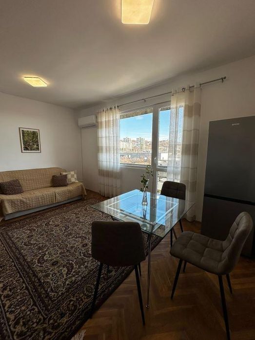 Дава се под наем Двустаен апартамент в Варна, Младост 1 - 51 кв.м за 425 € - Снимка #4