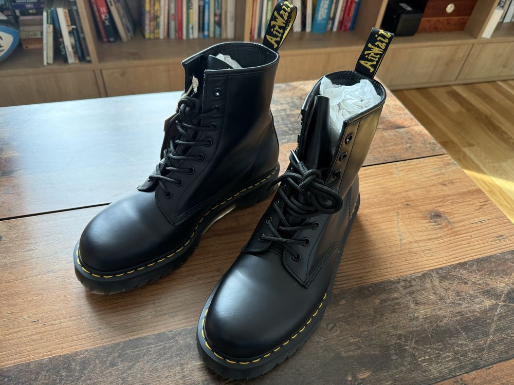 Dr. Martens 1460 Bex Smooth Black, нови, кубинки/боти