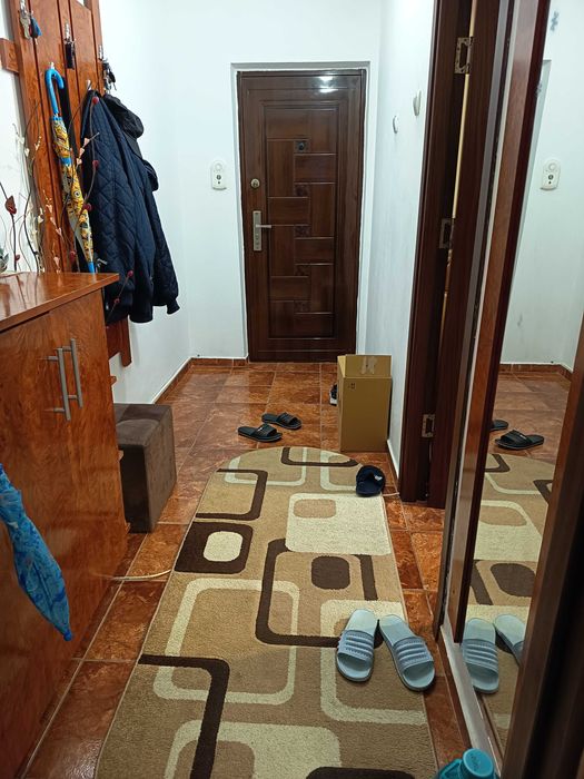 2 camere Cornitoiu p/4.