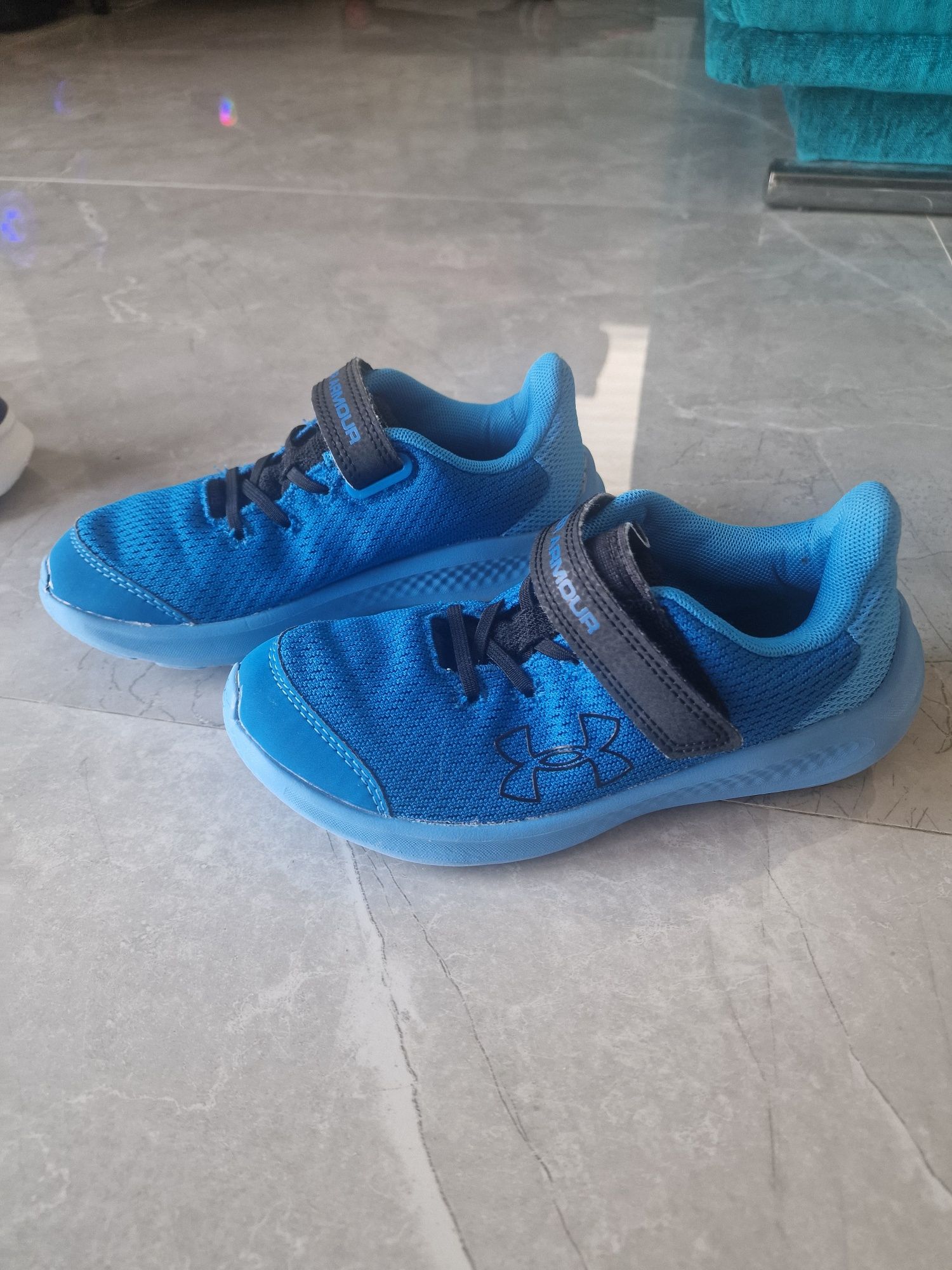 Adidasi nike, under armour, adidas