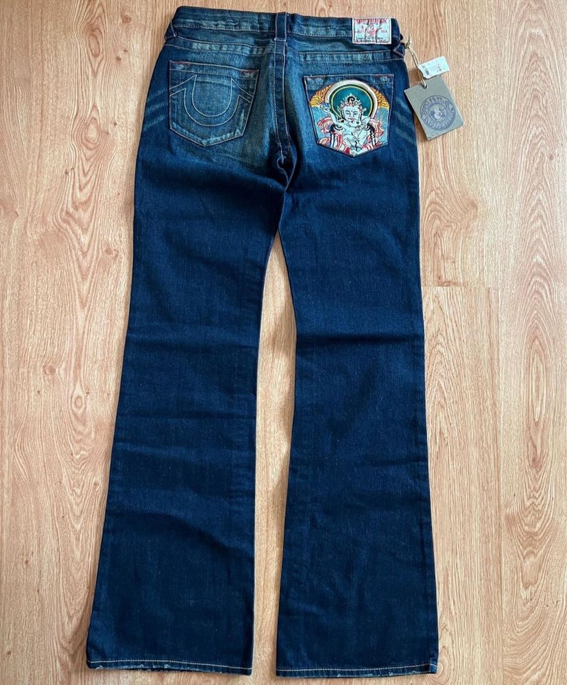 vintage 2005 flared Trueys Bobby Godiva embroidered jeans