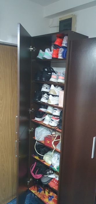 Pantofar format din trei(3) corpuri