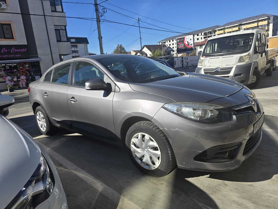Renault Fluence 1.6 Benzină – 2014 – 90.773 km – Stare excelentă