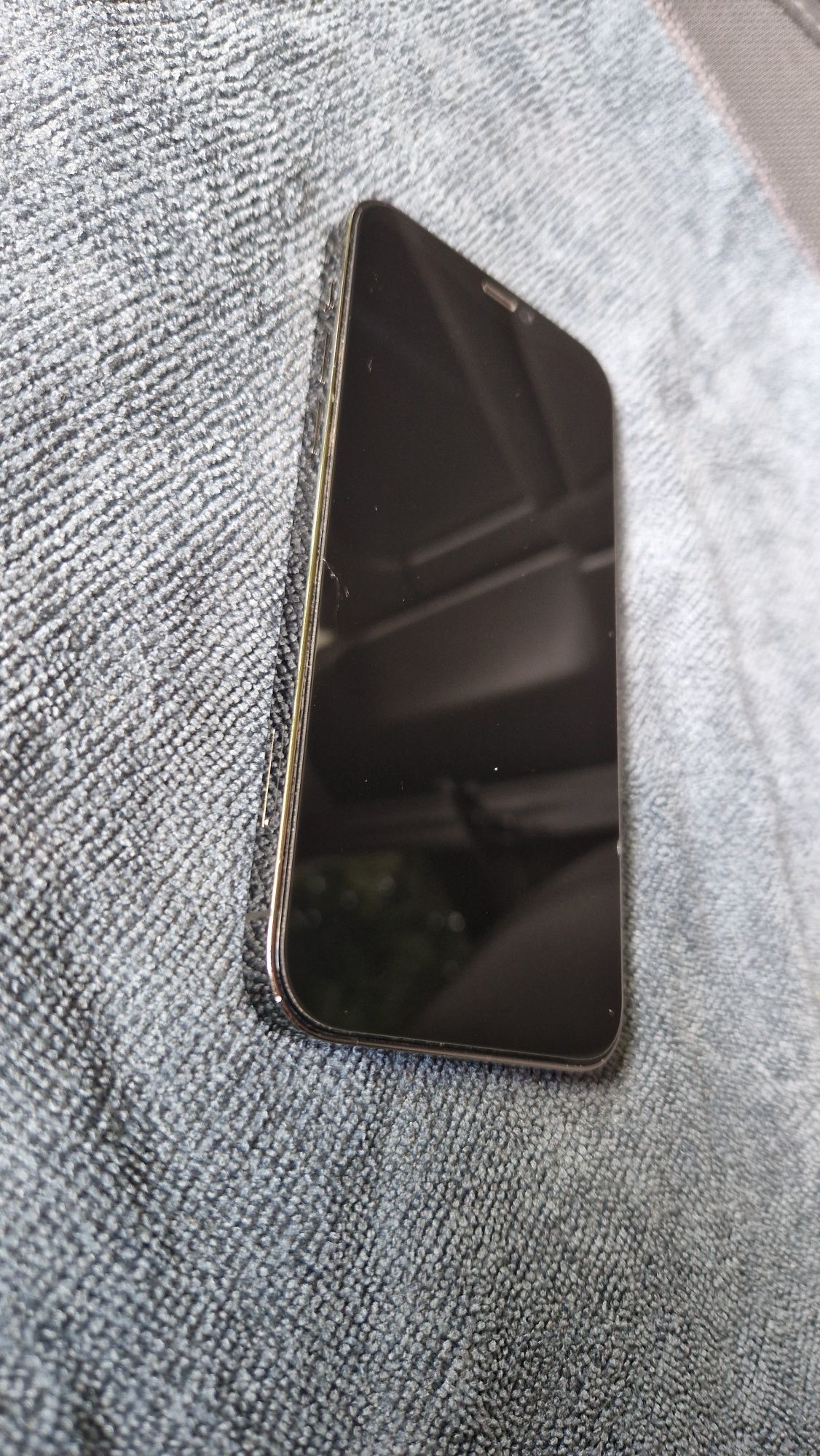 телефон iPhone 12 pro