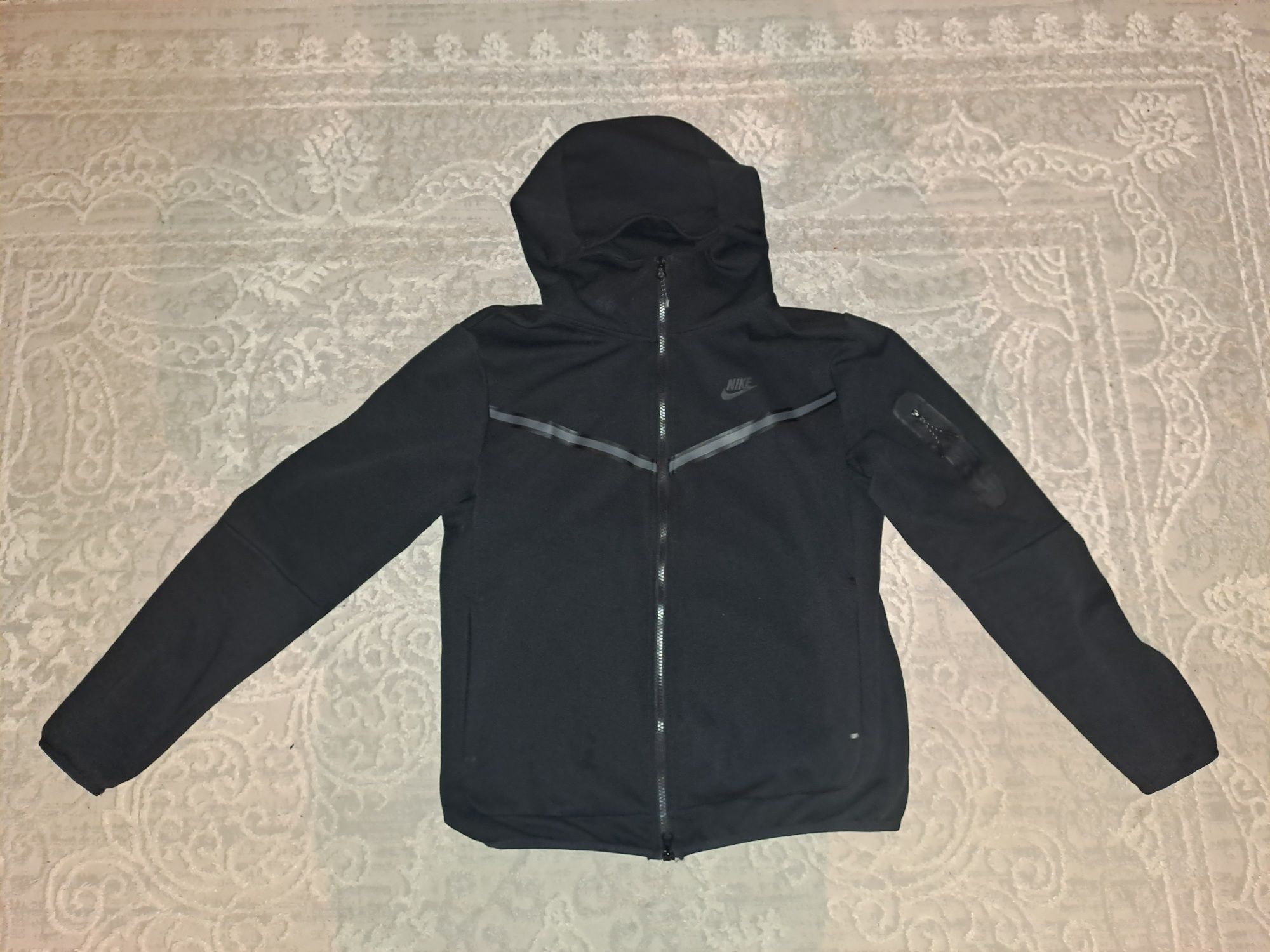 Nike Tech Fleece хороший состояни е