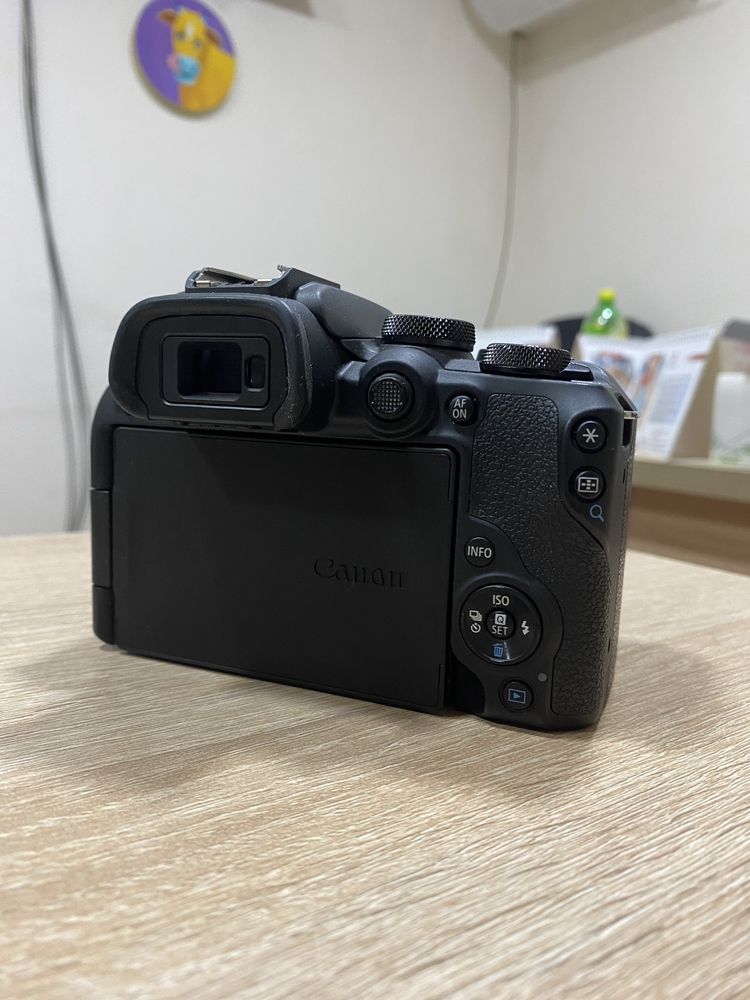 Canon R10 сотилади