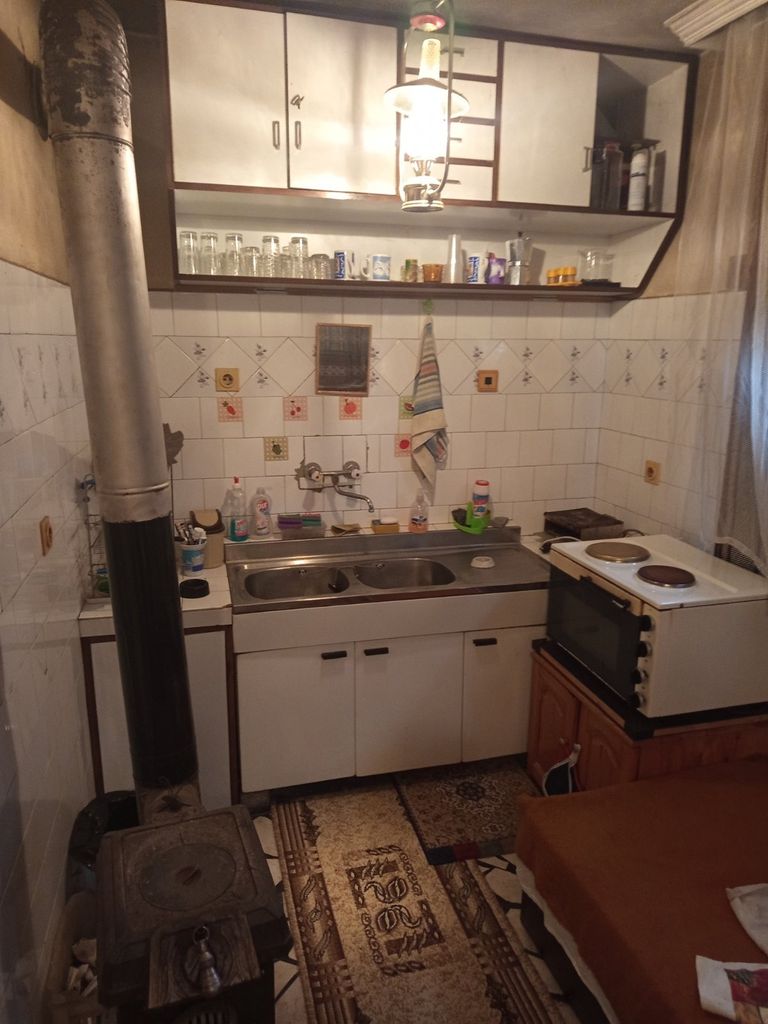 Продава се Къща в Пловдив, Индустриална зона - Тракия - 210 кв.м за 381 €/кв.м - Снимка #3
