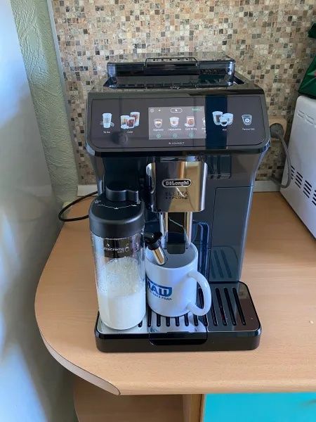 DeLonghi Автоматическая кофемашина ECAM 450.65.S / G