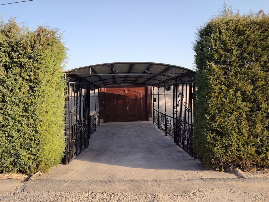 Продается Участок 4 сот  6 комнат , кухня, холл, кладовая, подвал