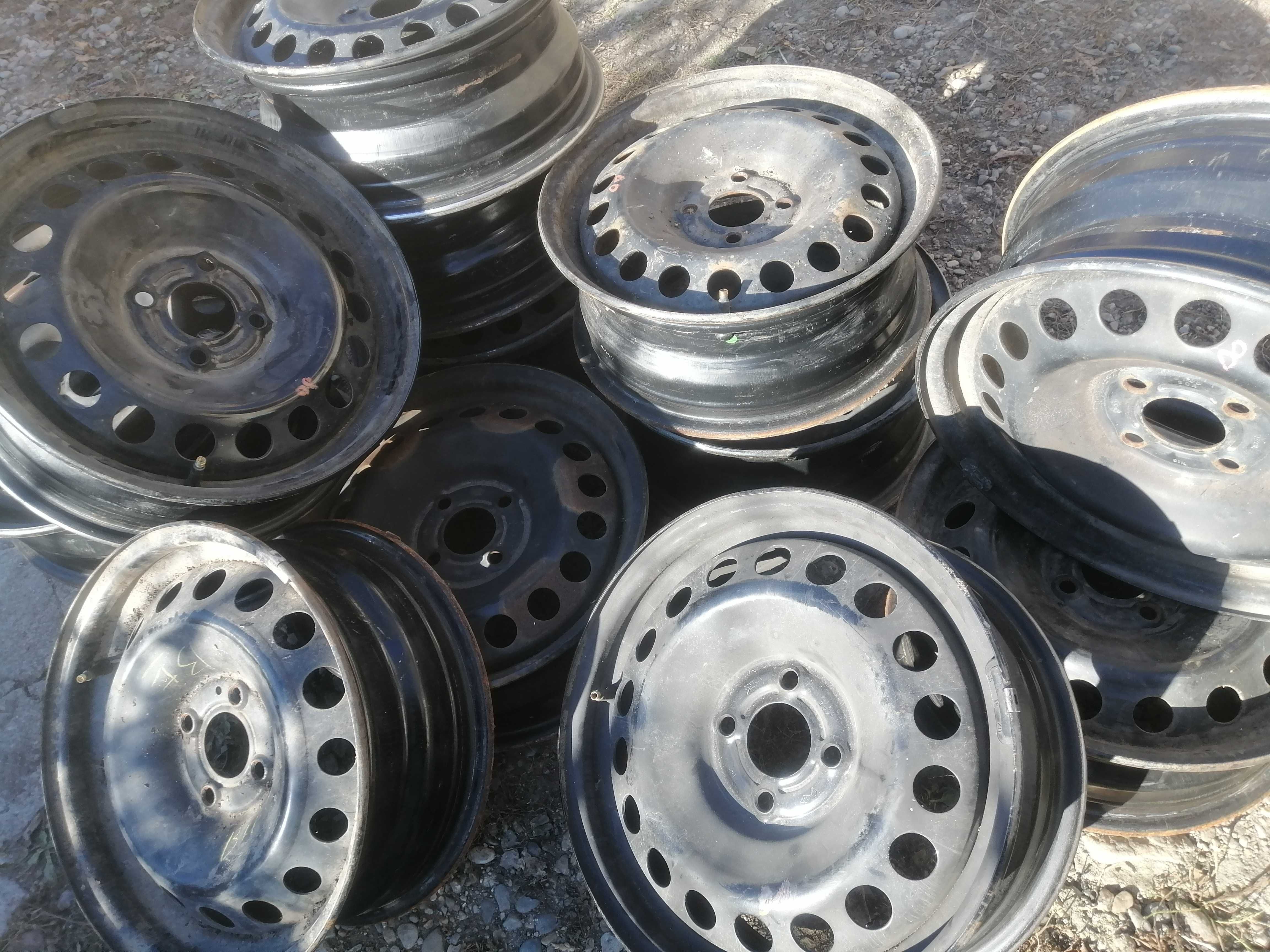Janta jante tabla pe r 15 Dacia Logan 2 Sandero 2 dokker lodgy Clio 4