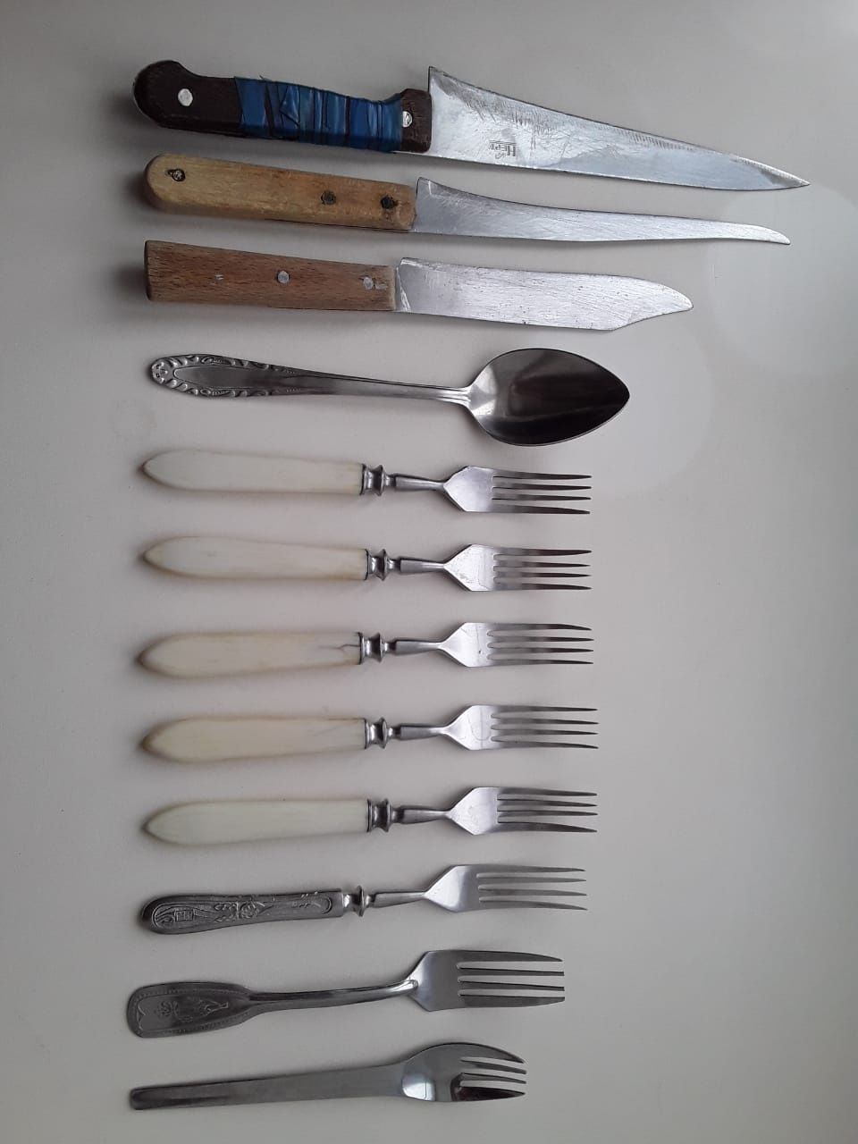 Ложки, вилки, ножи, поварешки и др. по договорным ценам