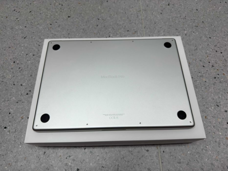 MacBook Pro 16” (2021) – M1 Pro, 16GB RAM, 512GB SSD