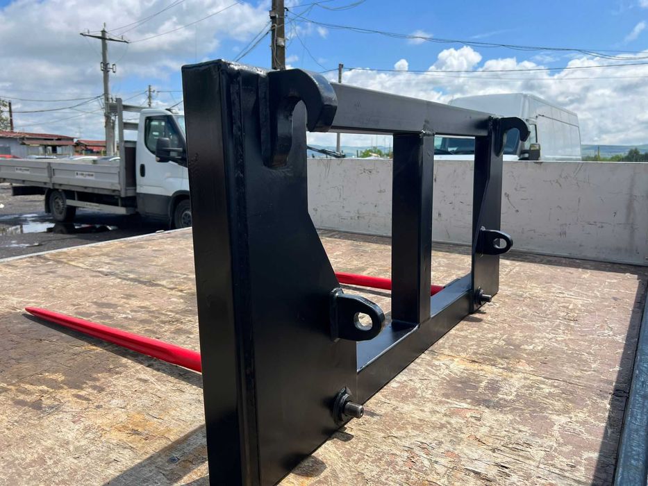 Furca cu doi tepi pentru tractoare agro