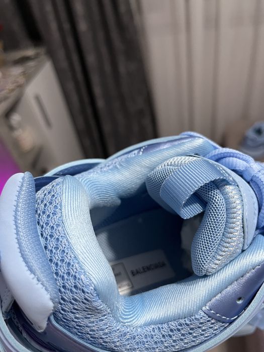 Balenciaga track led baby blue marimea 40 noi cu eticheta