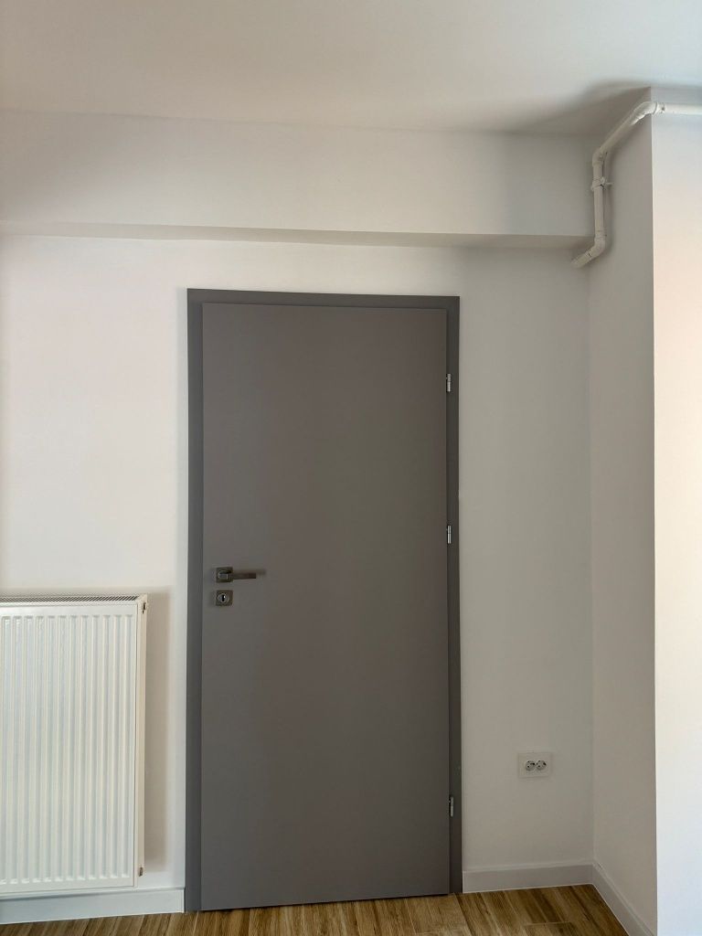Vand usa interior nefolosita