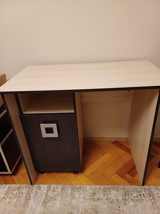 Бюро за детска стая