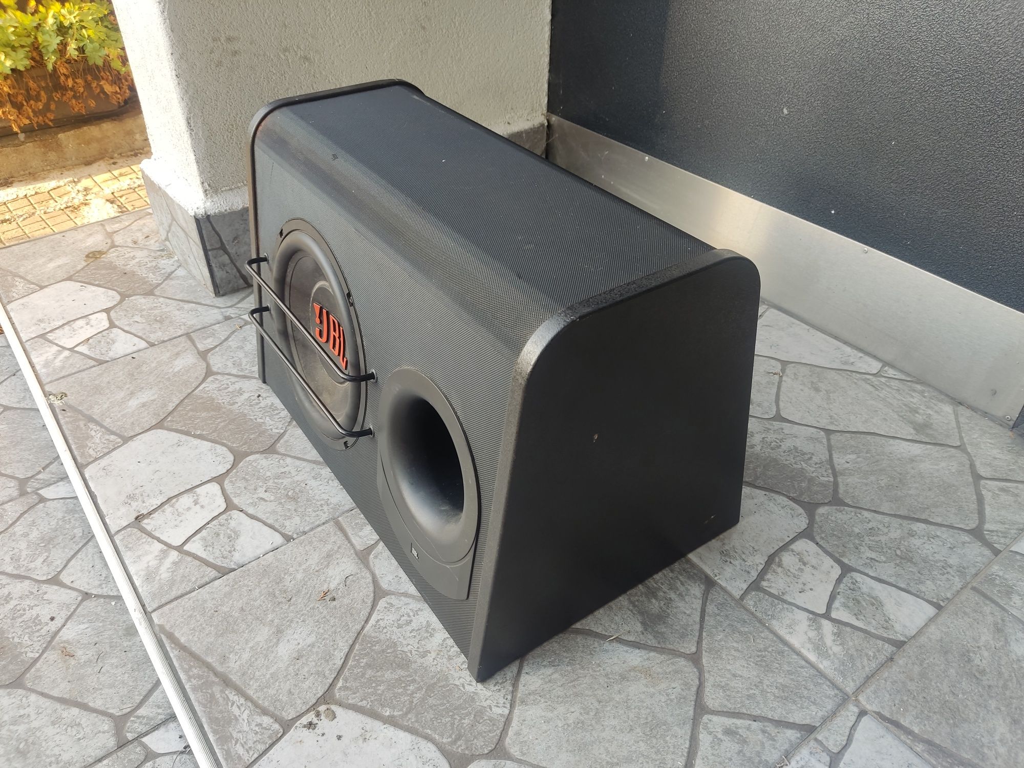 Бас каса JBL GTB-1000