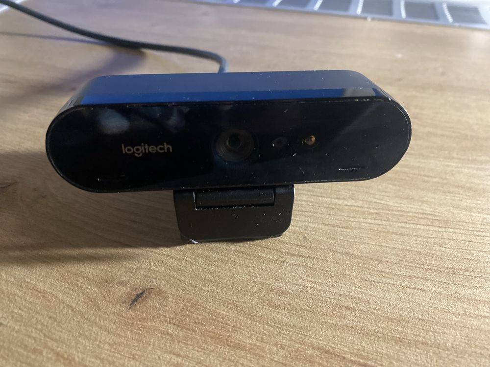 Веб-камера Logitech Brio