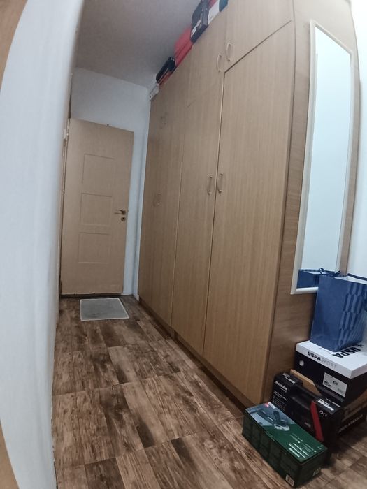 Гардероб с 4 врати и надстройка