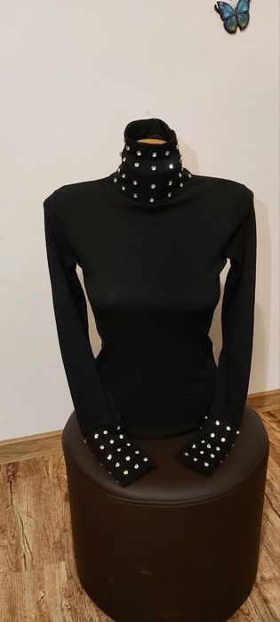 Bluza casual cu pietre