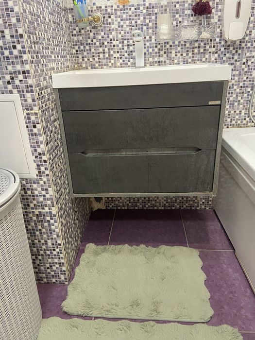 Продам срочно раковину-тумба